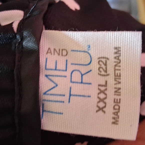 Time and Tru Black and White Polka Dot Skirt - Picture 5 of 6